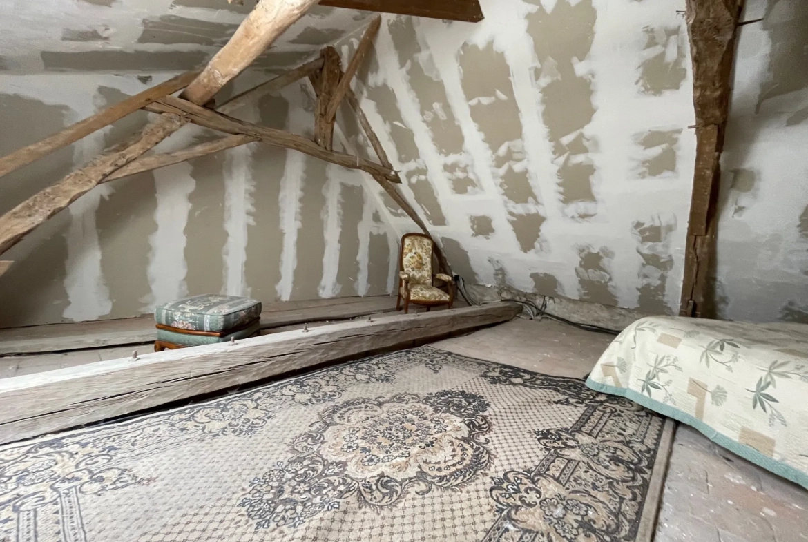 Maison de village à vendre à La Pellerine - 133 m² avec jardin et garage 