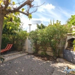 Pavillon T2 avec mezzanine, piscine et jardin à Saint-Pierre-la-Mer