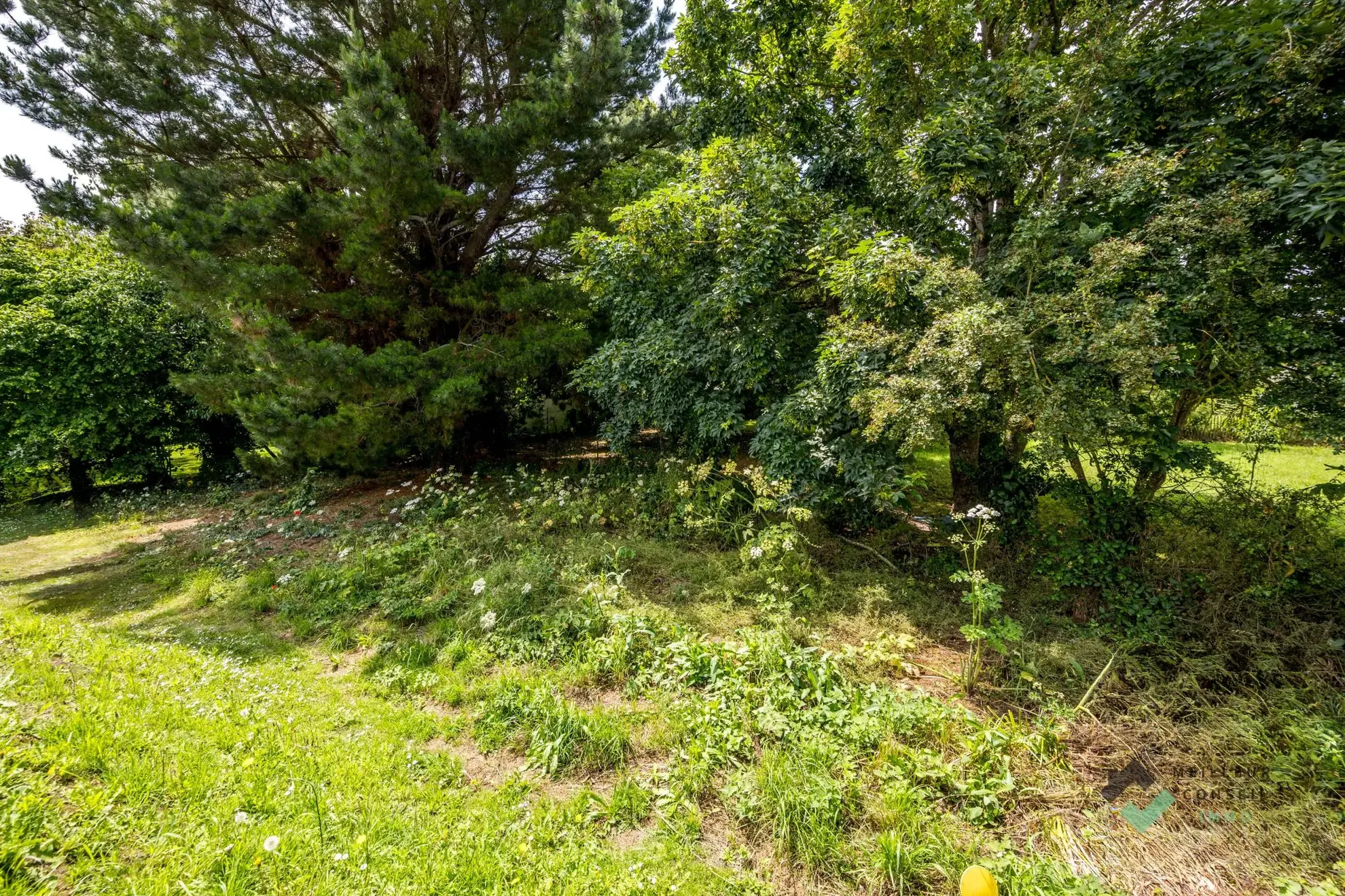 Terrain constructible de 370 m² à Binic, proche des plages et du port 