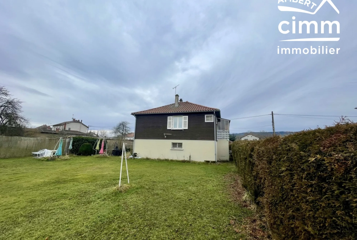 Charmant chalet à vendre à Marsac-en-Livradois avec terrain de 900 m² 