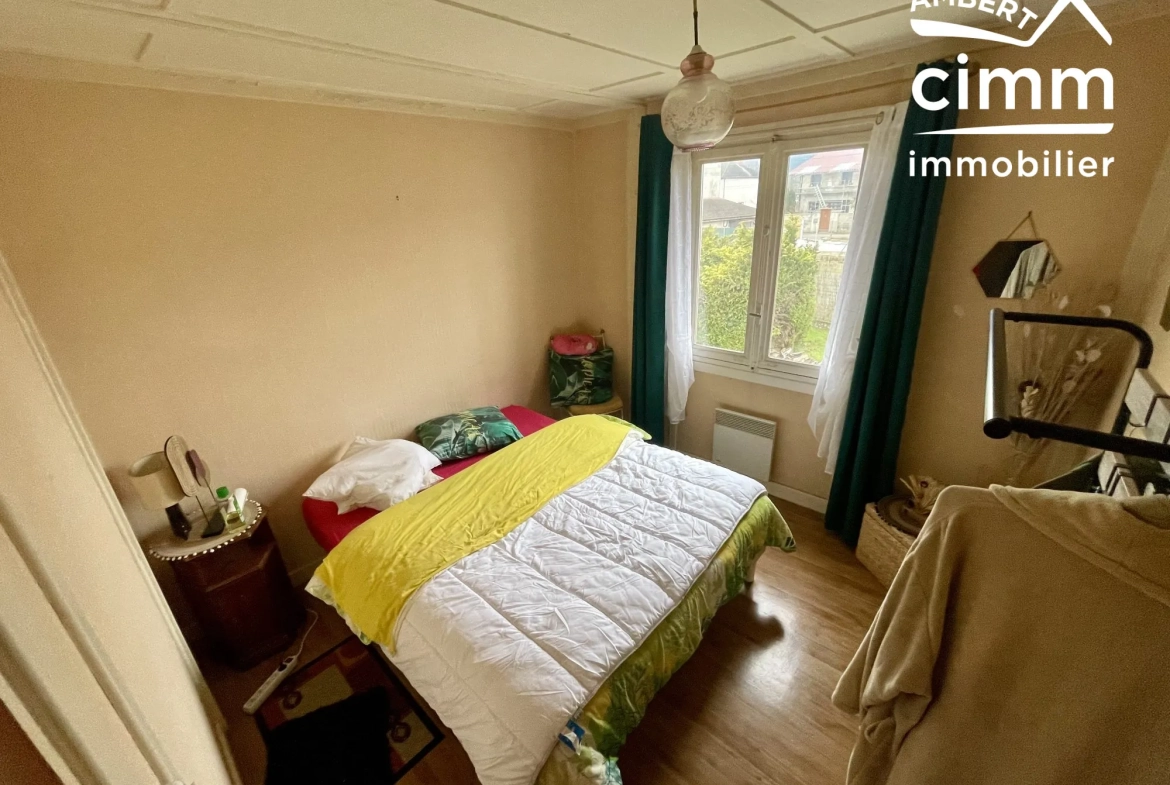 Charmant chalet à vendre à Marsac-en-Livradois avec terrain de 900 m² 