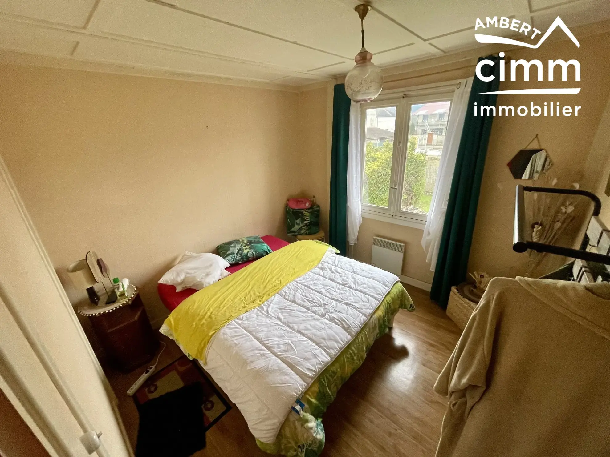 Charmant chalet à vendre à Marsac-en-Livradois avec terrain de 900 m² 