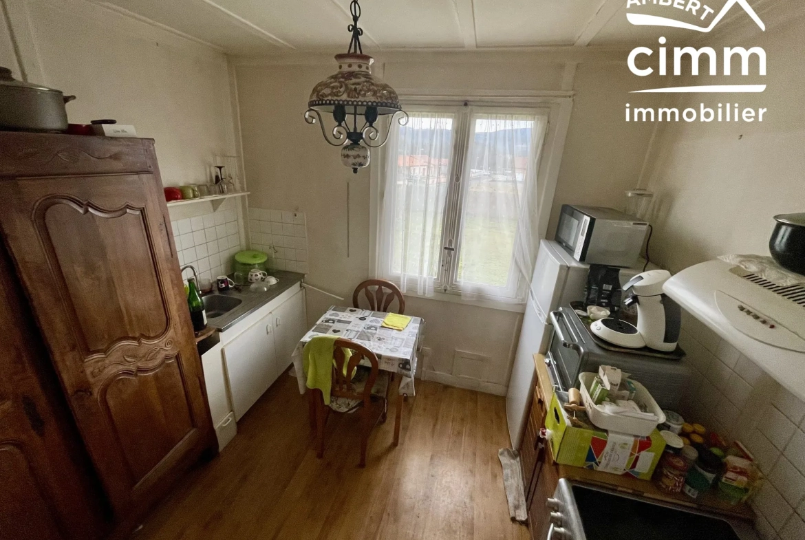 Charmant chalet à vendre à Marsac-en-Livradois avec terrain de 900 m² 