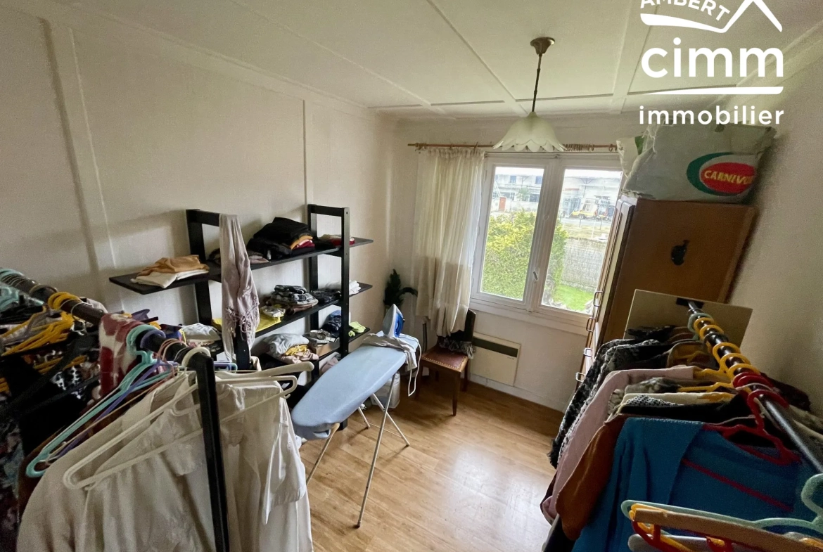 Charmant chalet à vendre à Marsac-en-Livradois avec terrain de 900 m² 