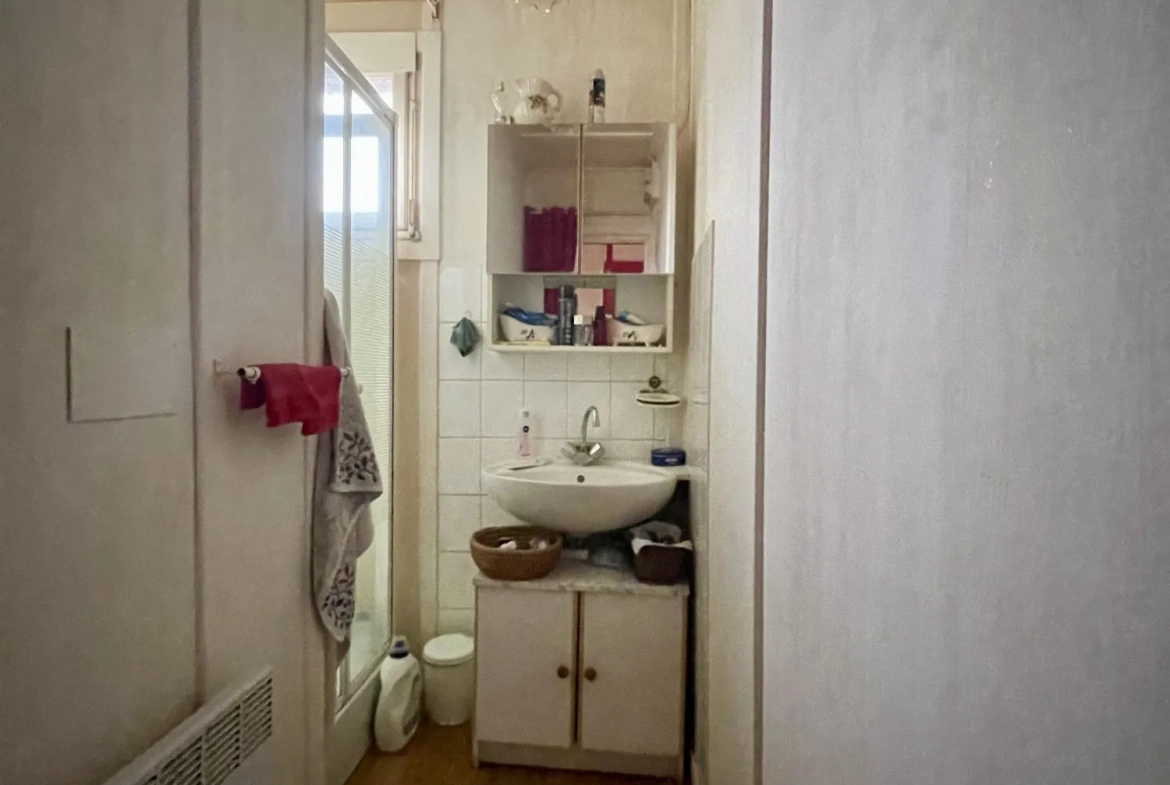 Charmant chalet à vendre à Marsac-en-Livradois avec terrain de 900 m² 