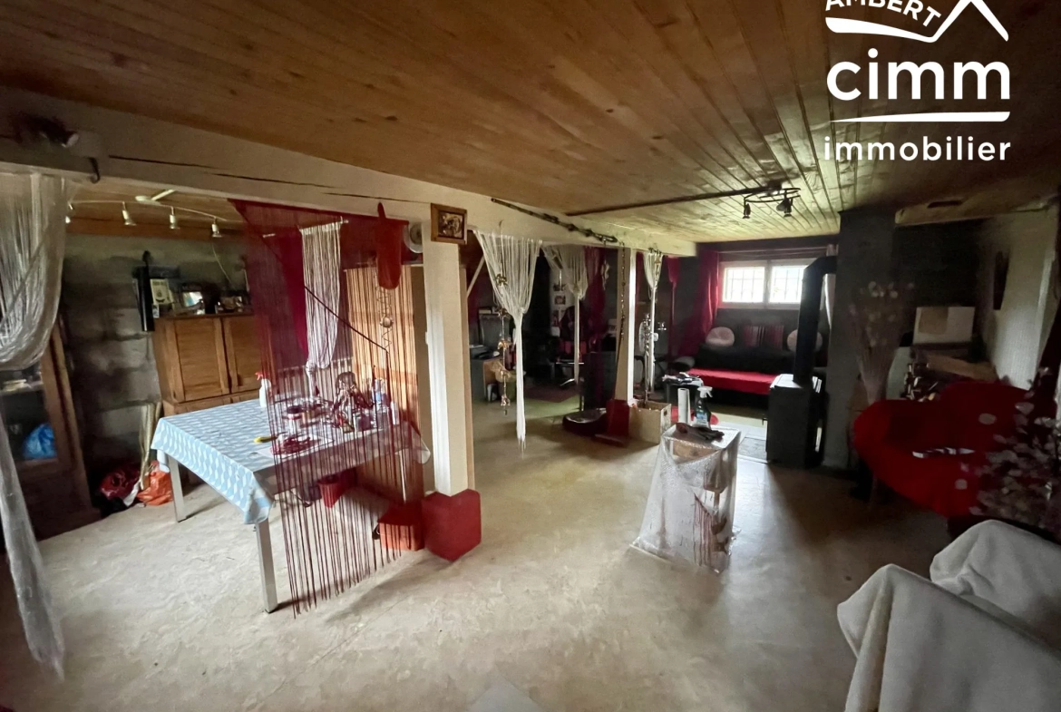 Charmant chalet à vendre à Marsac-en-Livradois avec terrain de 900 m² 