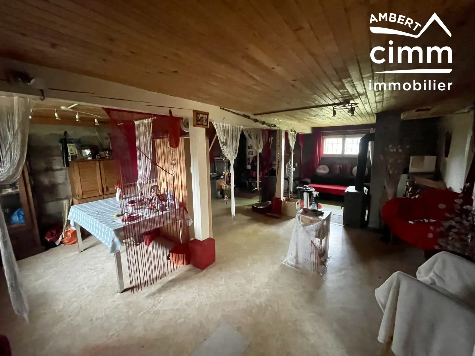 Charmant chalet à vendre à Marsac-en-Livradois avec terrain de 900 m² 
