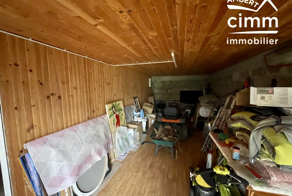 Charmant chalet à vendre à Marsac-en-Livradois avec terrain de 900 m² 