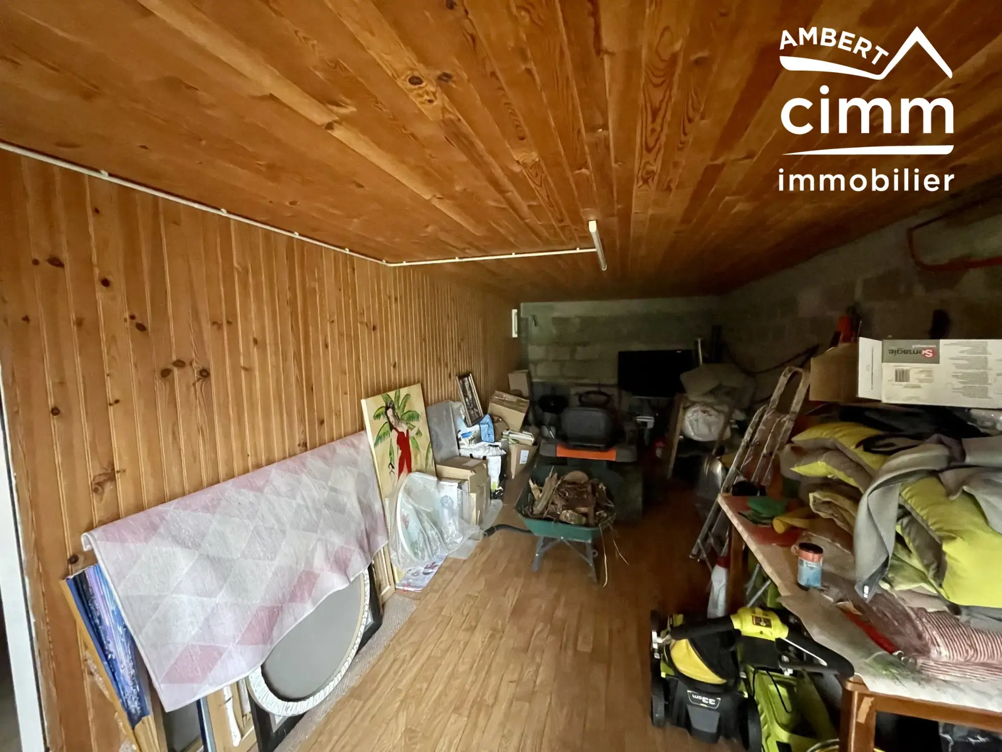 Charmant chalet à vendre à Marsac-en-Livradois avec terrain de 900 m² 