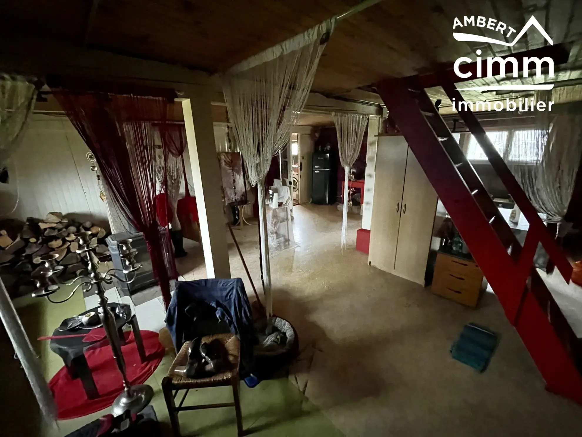 Charmant chalet à vendre à Marsac-en-Livradois avec terrain de 900 m² 