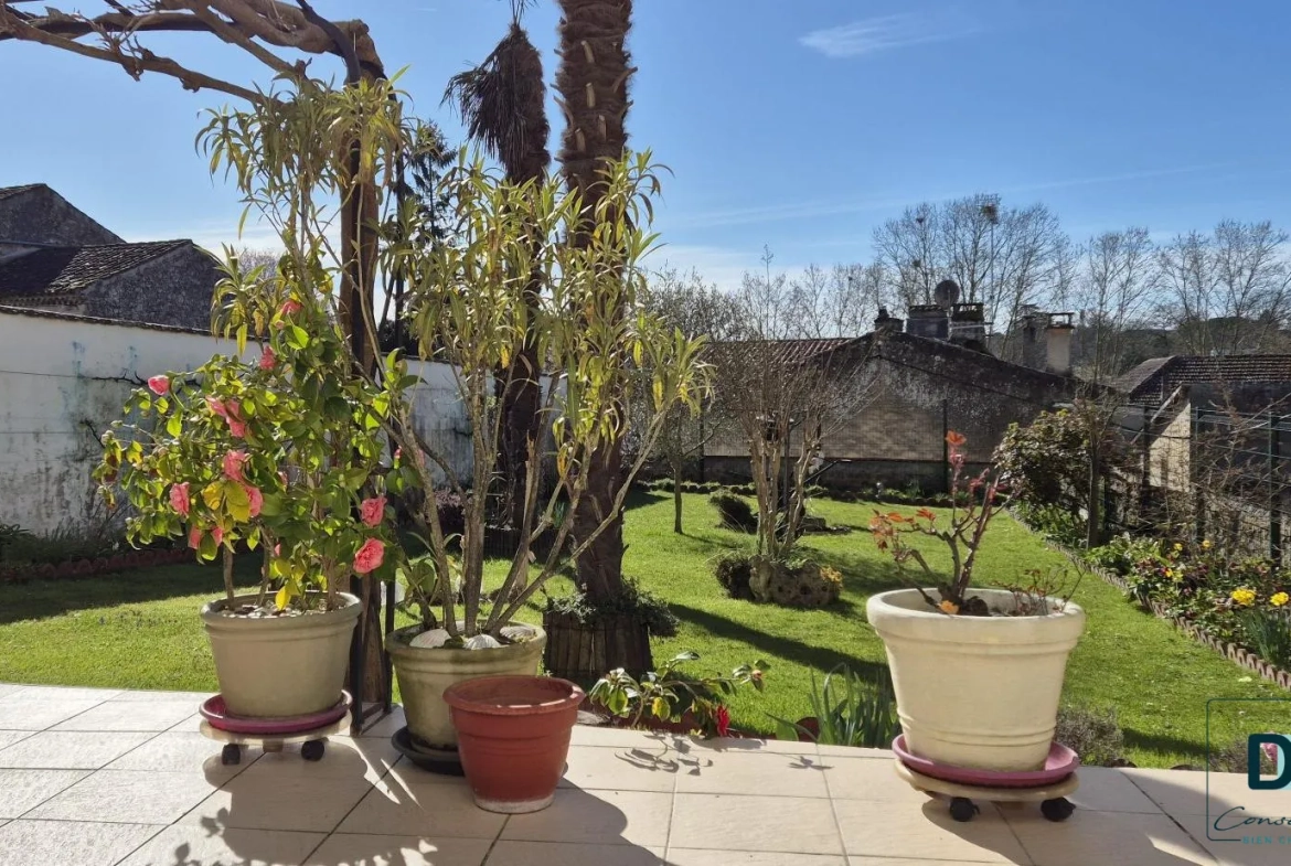 Magnifique maison de caractère avec jardin à Mézin proche Nérac (47) 