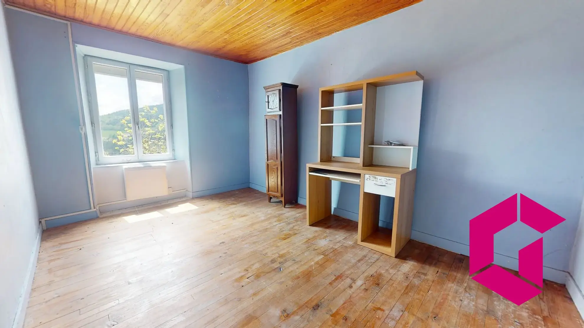 Maison en pierre à Bessamorel avec dépendances et terrain de 952 m² à vendre 