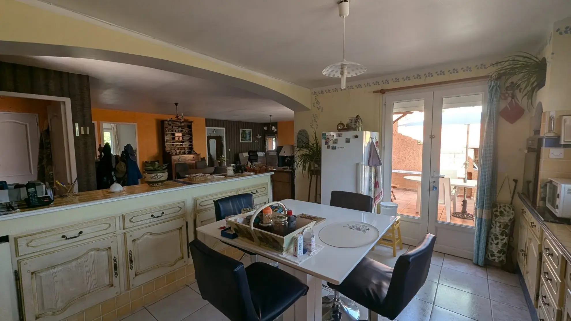 Villa en viager à Gonfaron : jardin, dépendances, en location occupée 