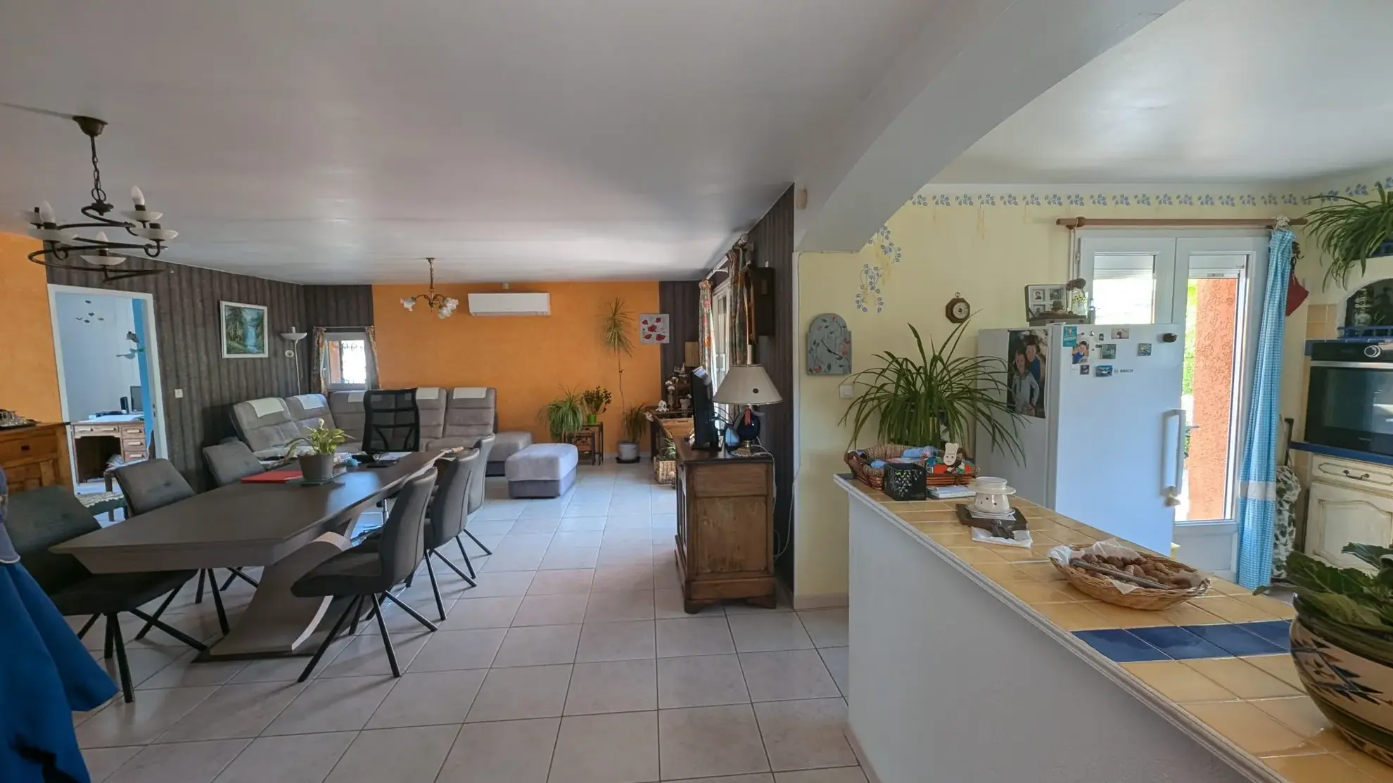 Villa en viager à Gonfaron : jardin, dépendances, en location occupée 