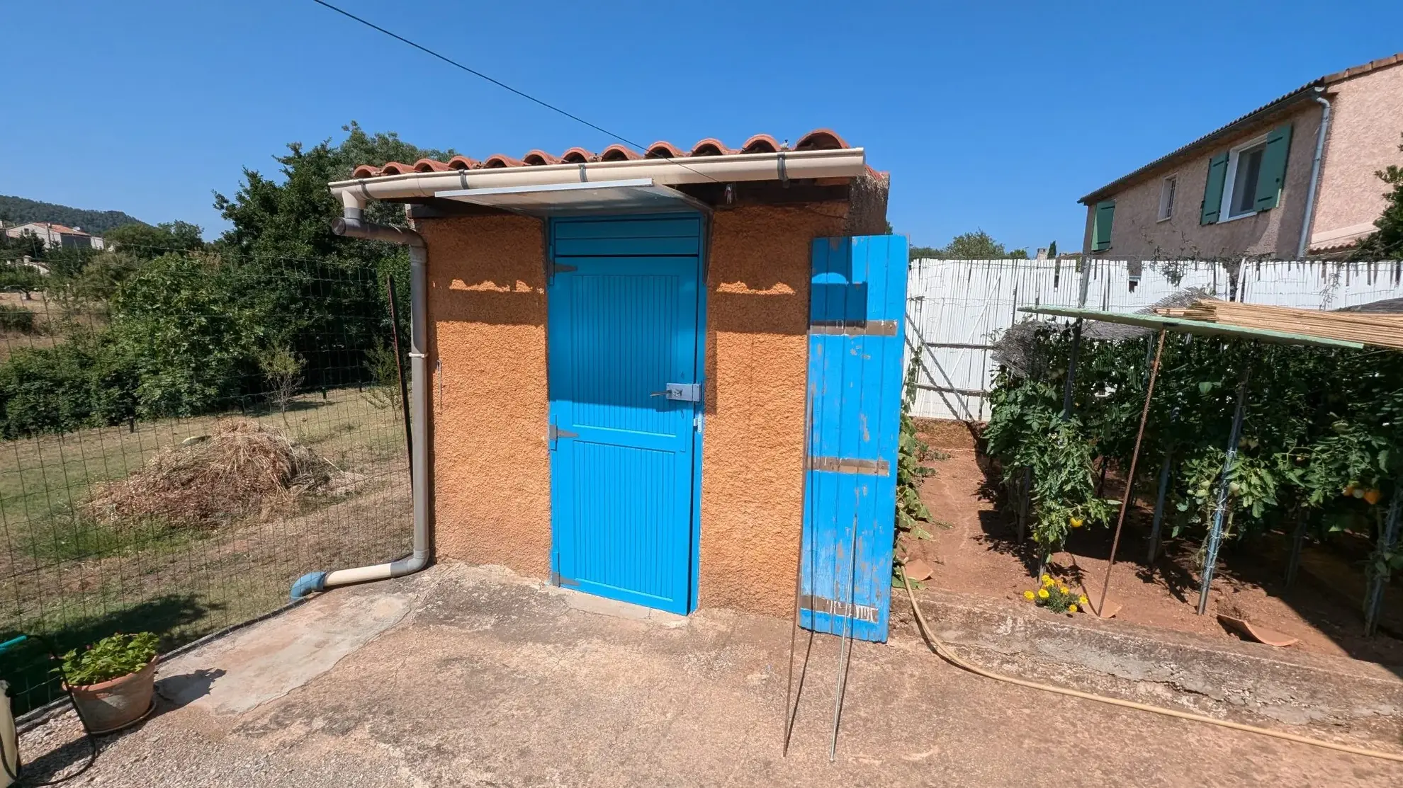 Villa en viager à Gonfaron : jardin, dépendances, en location occupée 