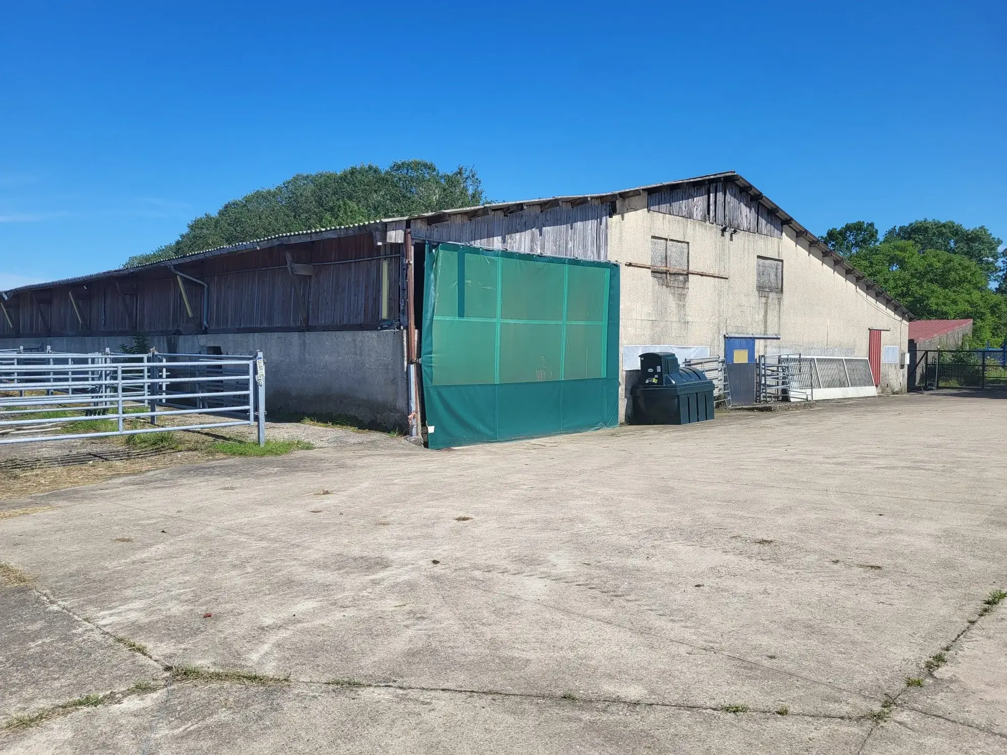 Terrain agricole avec bâtiment à Nelling - 34 000 m² - Installation solaire en projet 