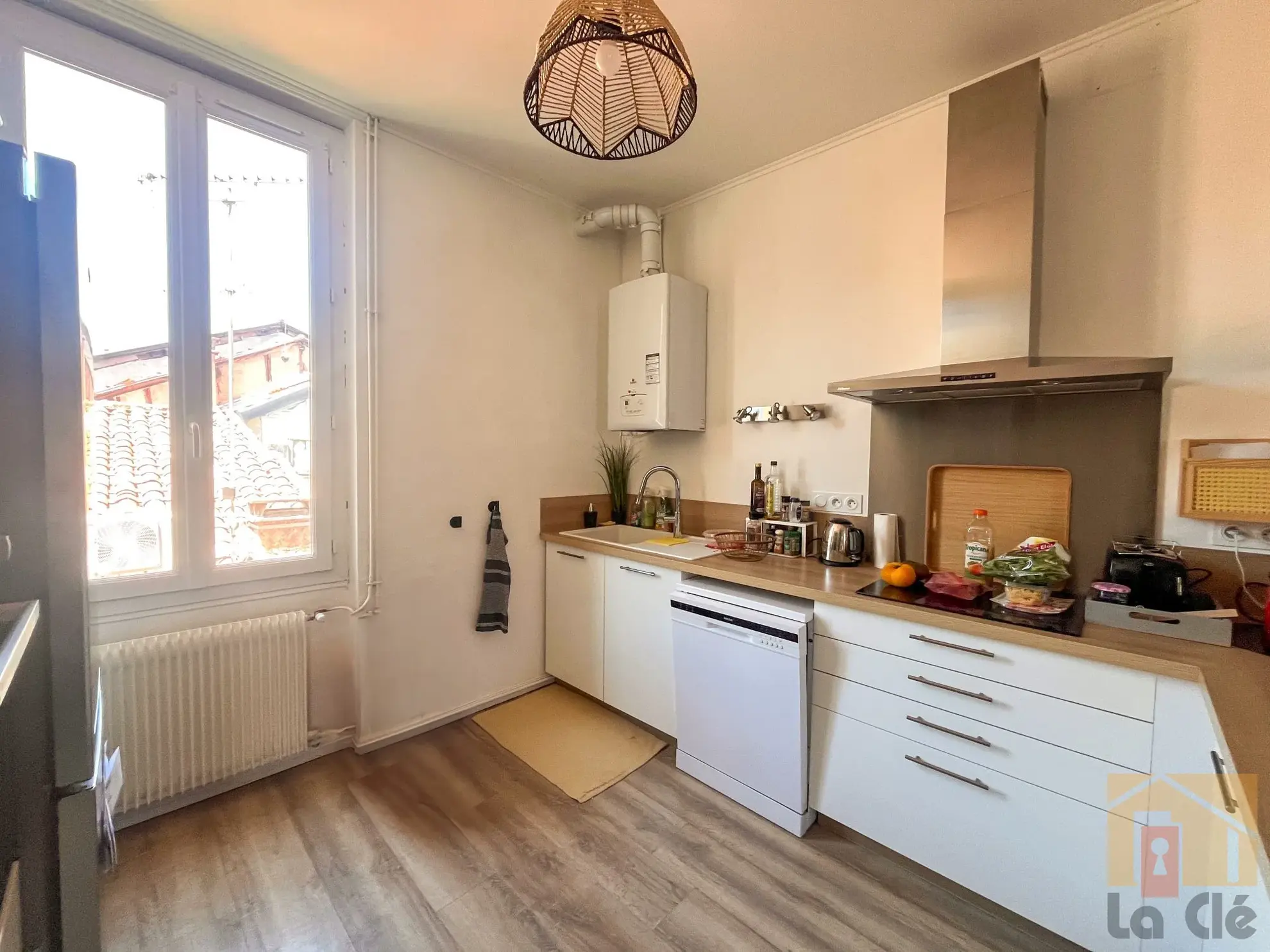Appartement T3 en duplex entièrement rénové au centre d'Agen 