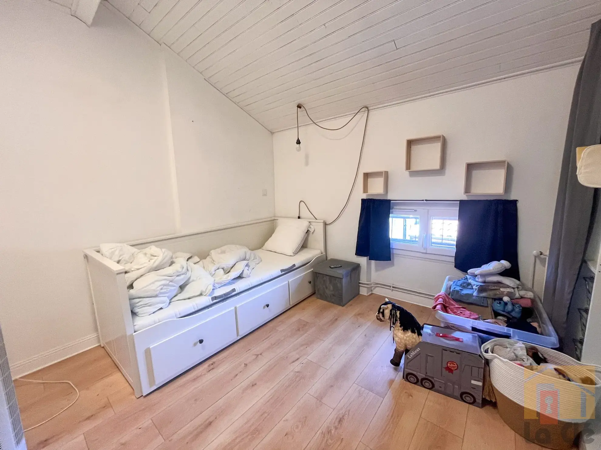 Appartement T3 en duplex entièrement rénové au centre d'Agen 