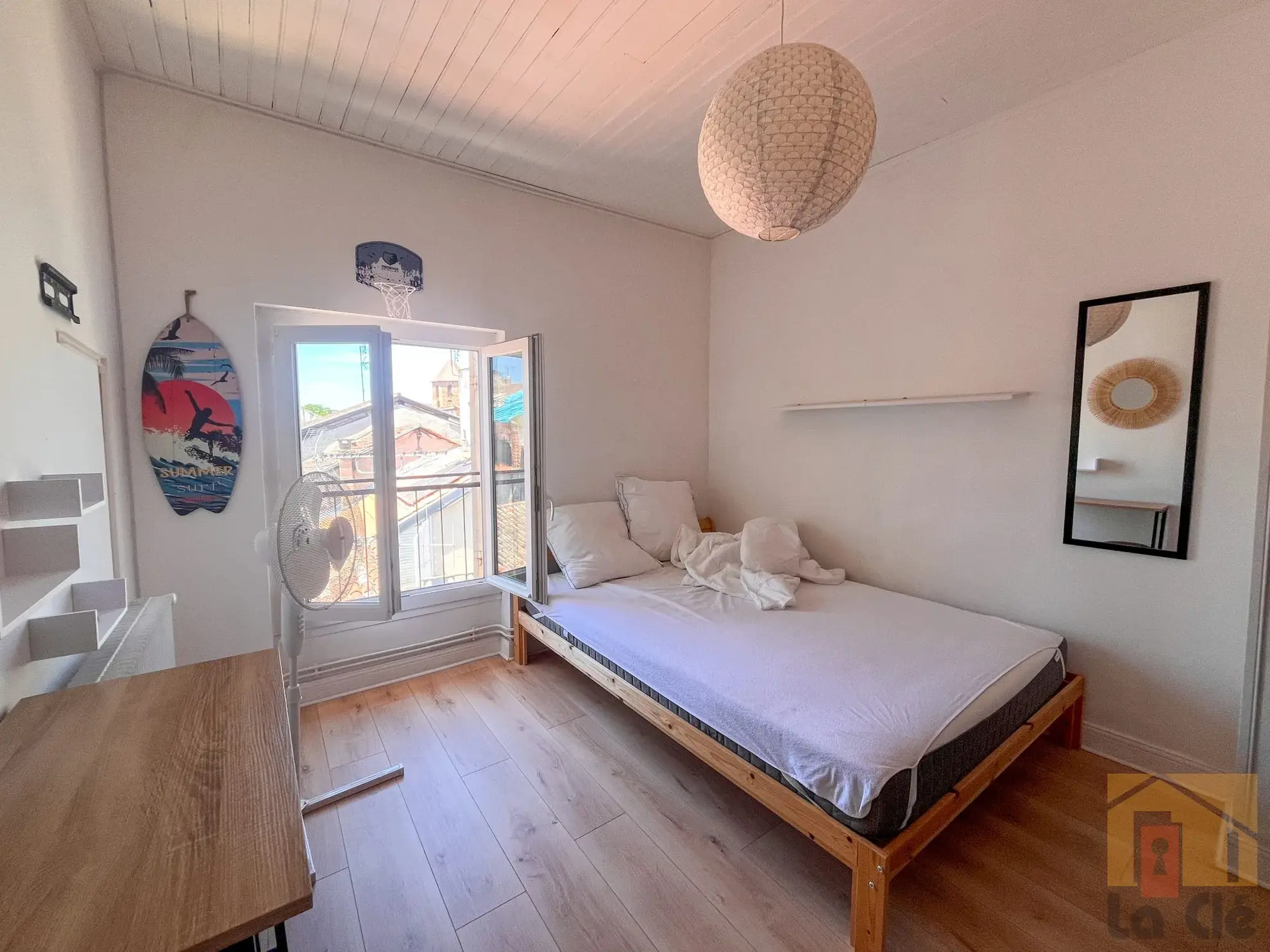 Appartement T3 en duplex entièrement rénové au centre d'Agen 