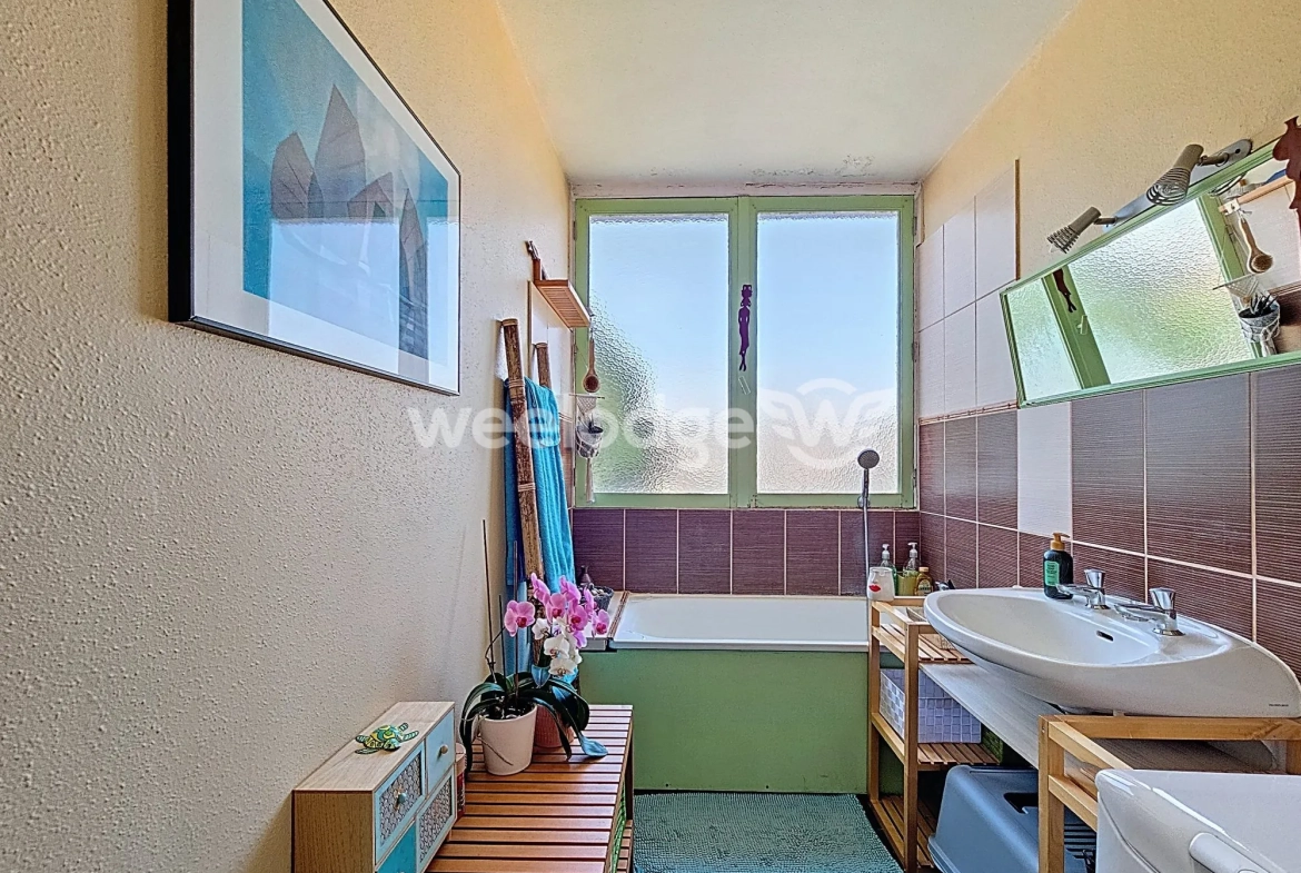 Bel appartement 3 pièces à vendre à Eragny avec cave et parking 