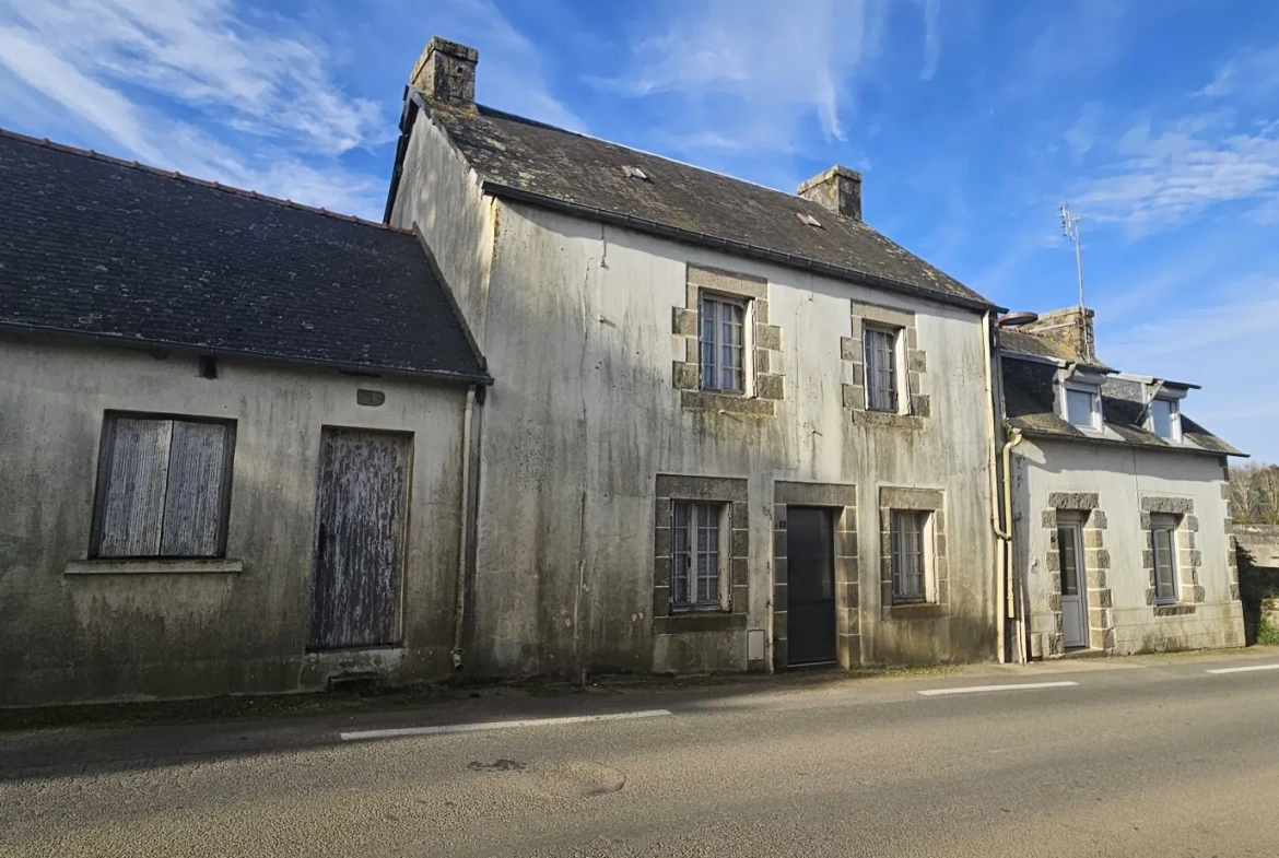 Ensemble de deux maisons à rénover à Carnoët, potentiel locatif et défiscalisation 