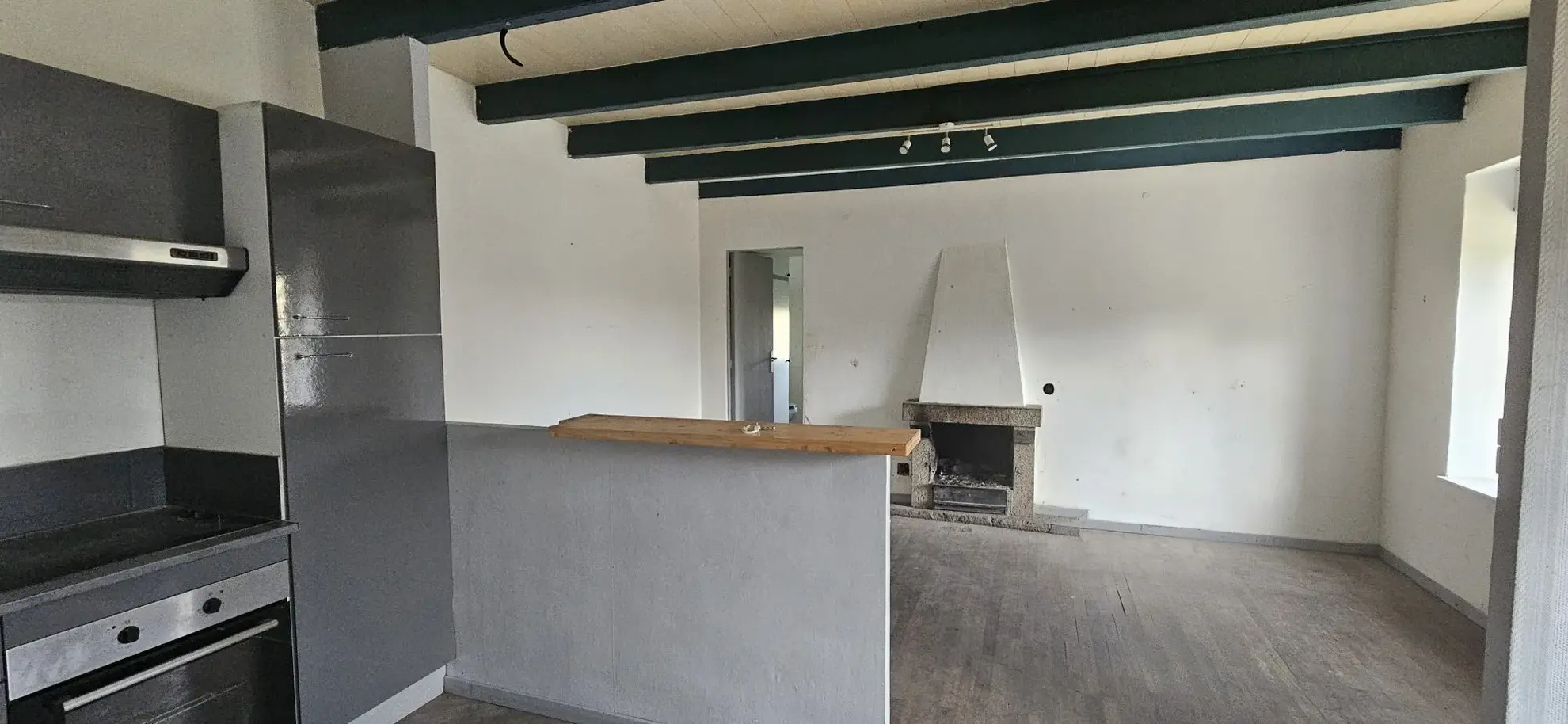 Ensemble de deux maisons à rénover à Carnoët, potentiel locatif et défiscalisation 