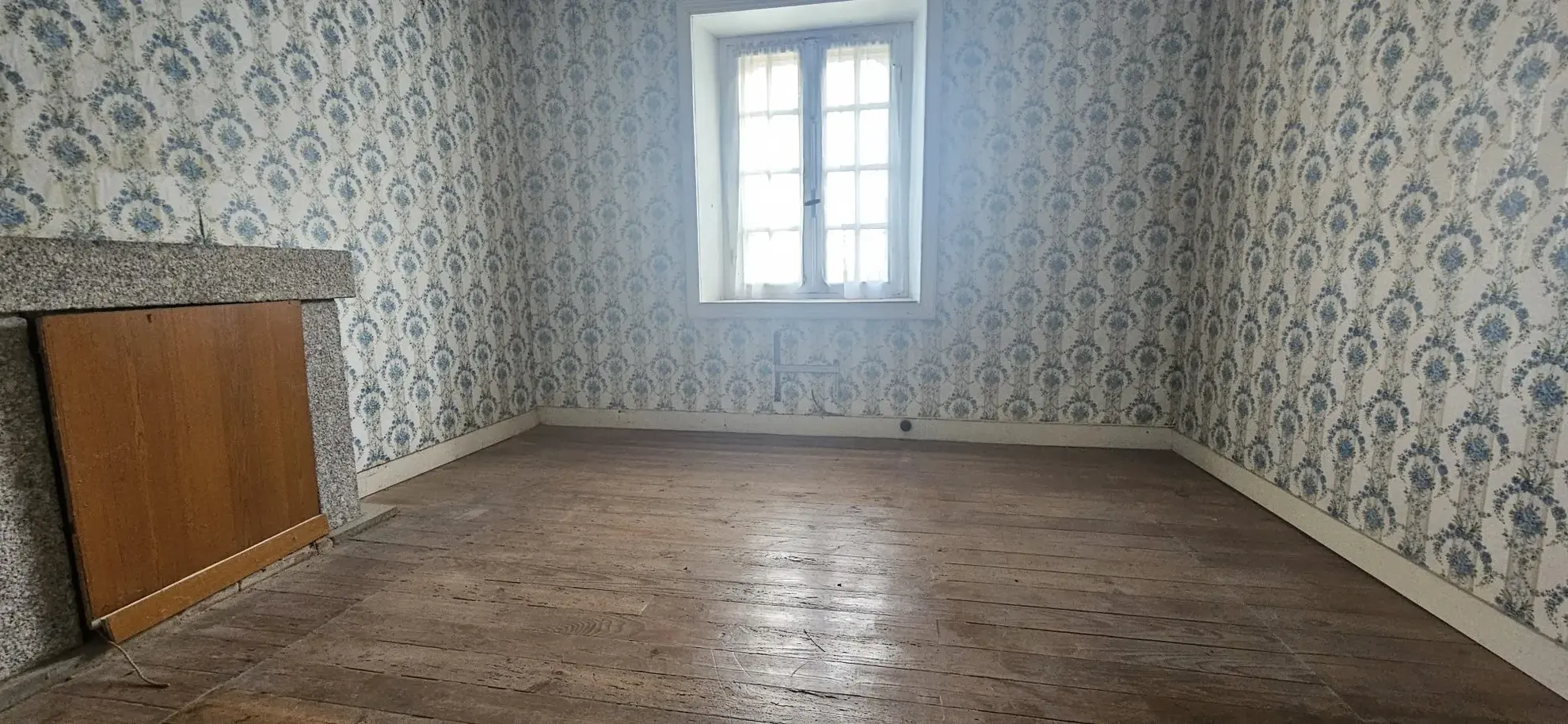 Ensemble de deux maisons à rénover à Carnoët, potentiel locatif et défiscalisation 