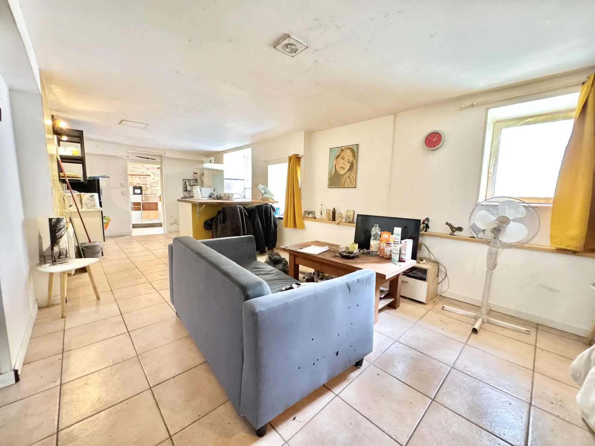 Immeuble à vendre à Penne d’Agenais : trois appartements rénovés et à terminer 