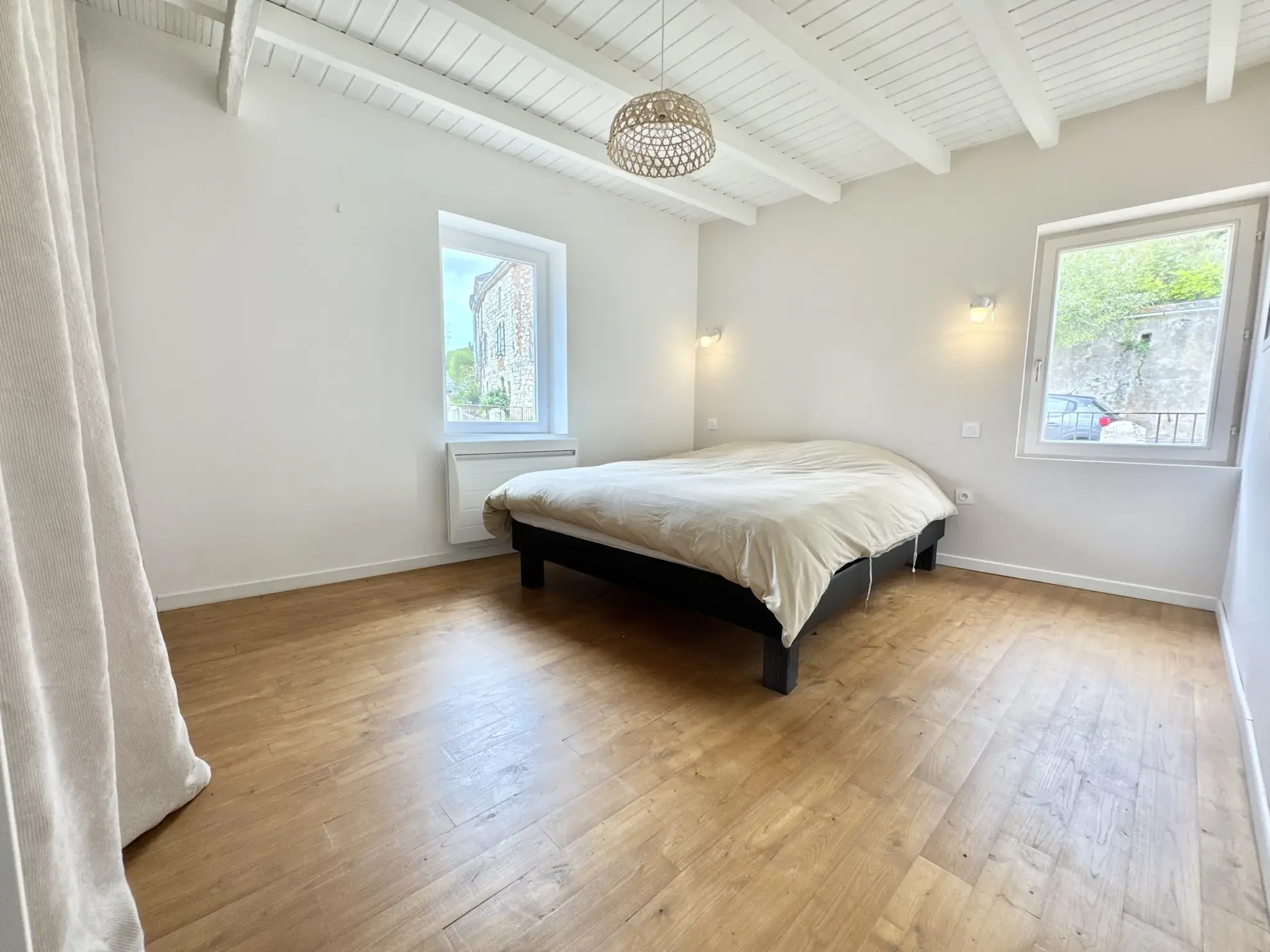 Immeuble à vendre à Penne d’Agenais : trois appartements rénovés et à terminer 