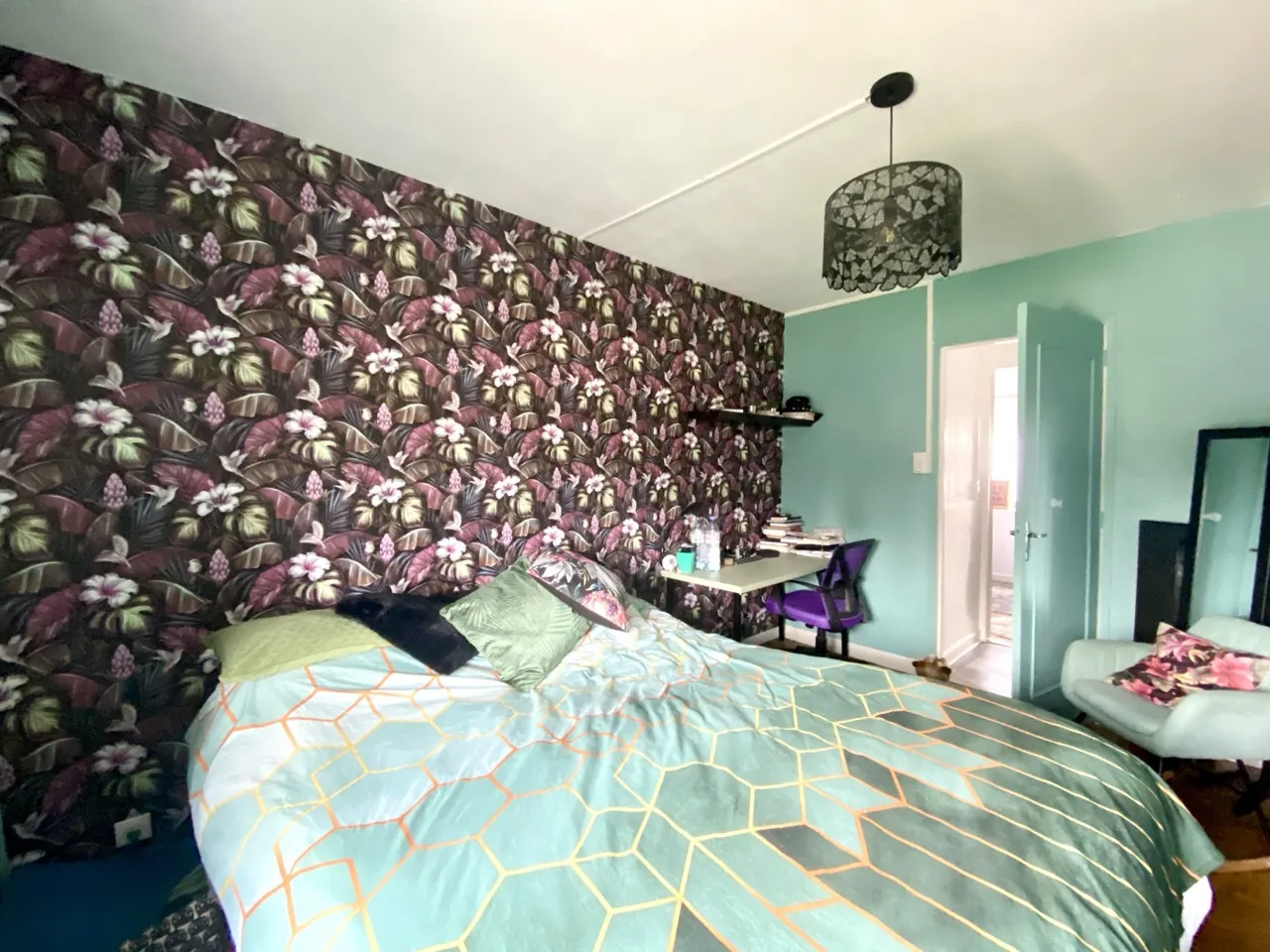 Belle maison familiale à vendre à Maubeuge, 3 chambres, jardin et garage, secteur calme 