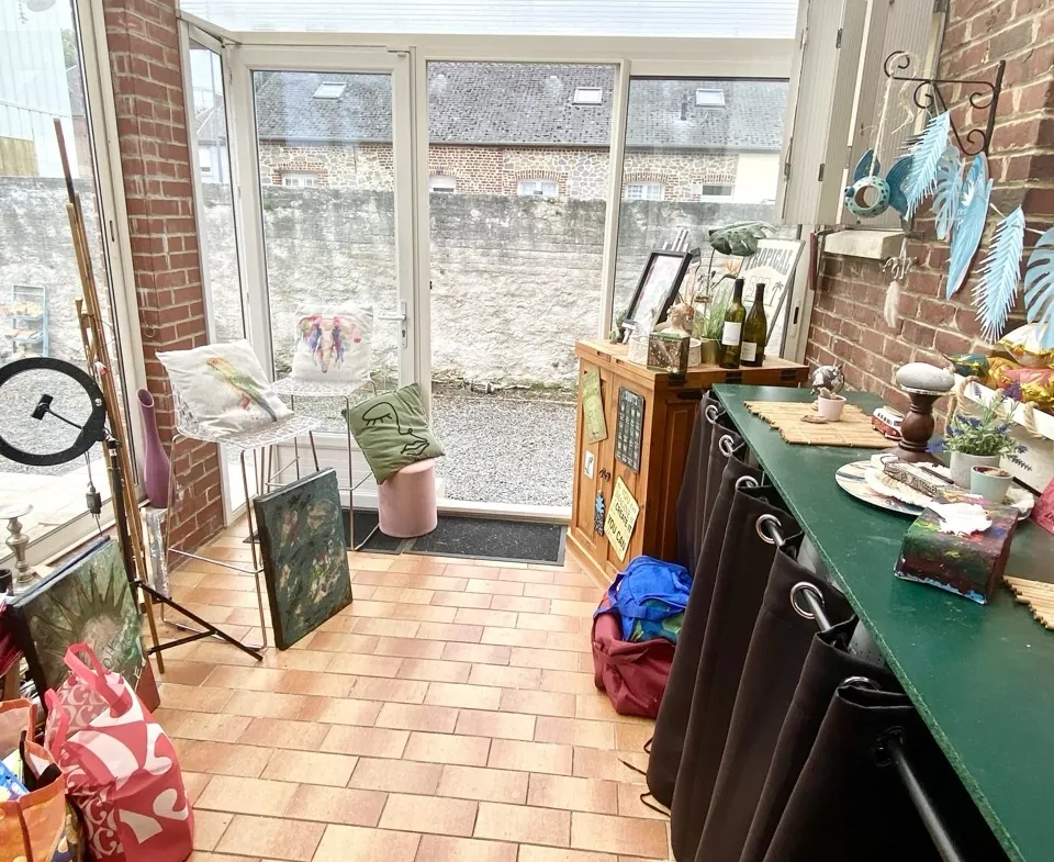 Belle maison familiale à vendre à Maubeuge, 3 chambres, jardin et garage, secteur calme 