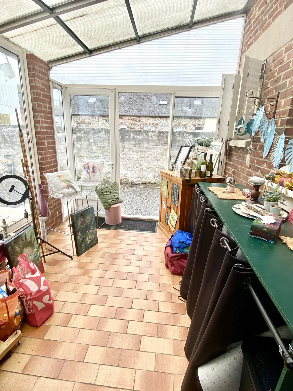 Belle maison familiale à vendre à Maubeuge, 3 chambres, jardin et garage, secteur calme 