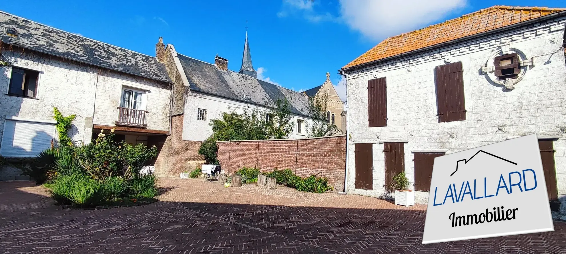 Maison 7 pièces avec T2 indépendant à Beauquesne – 158 m² 