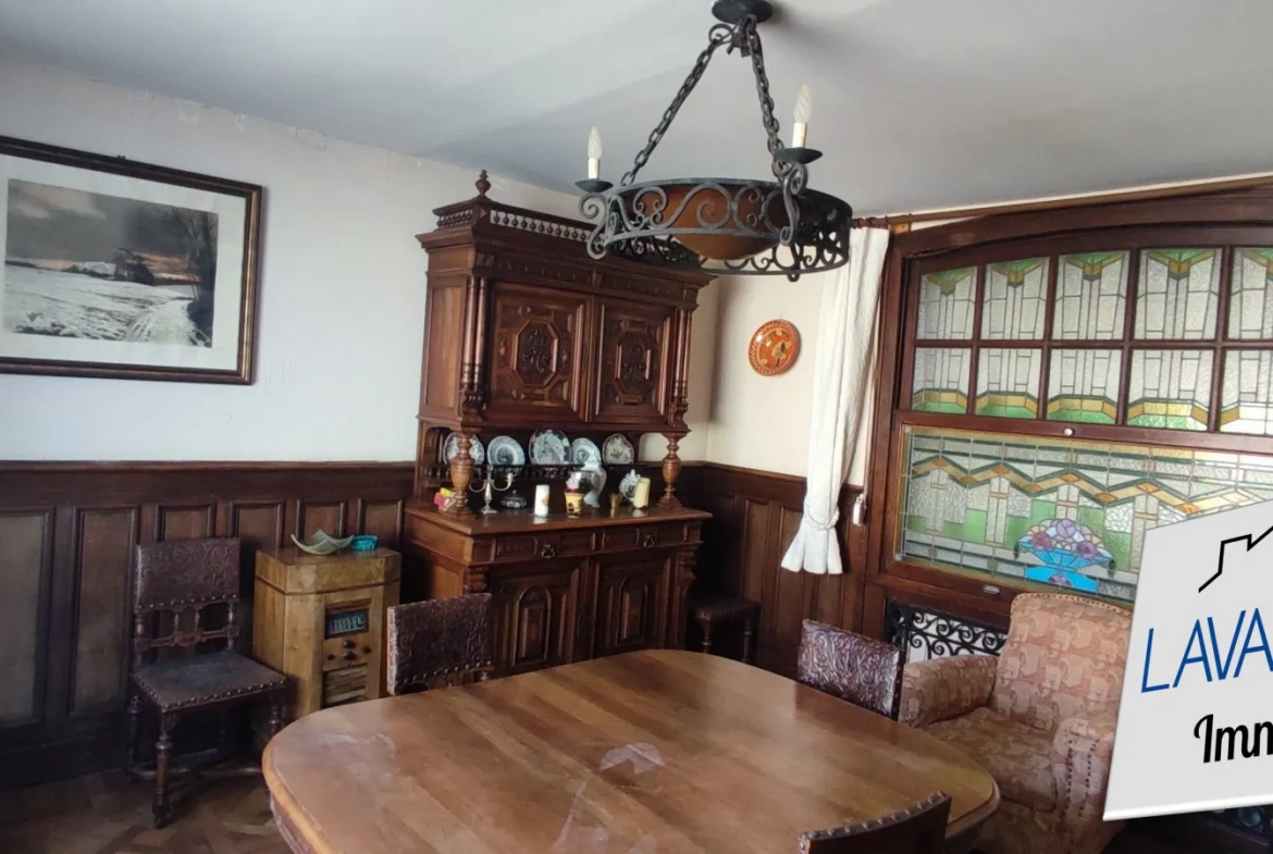 Maison 7 pièces avec T2 indépendant à Beauquesne – 158 m² 