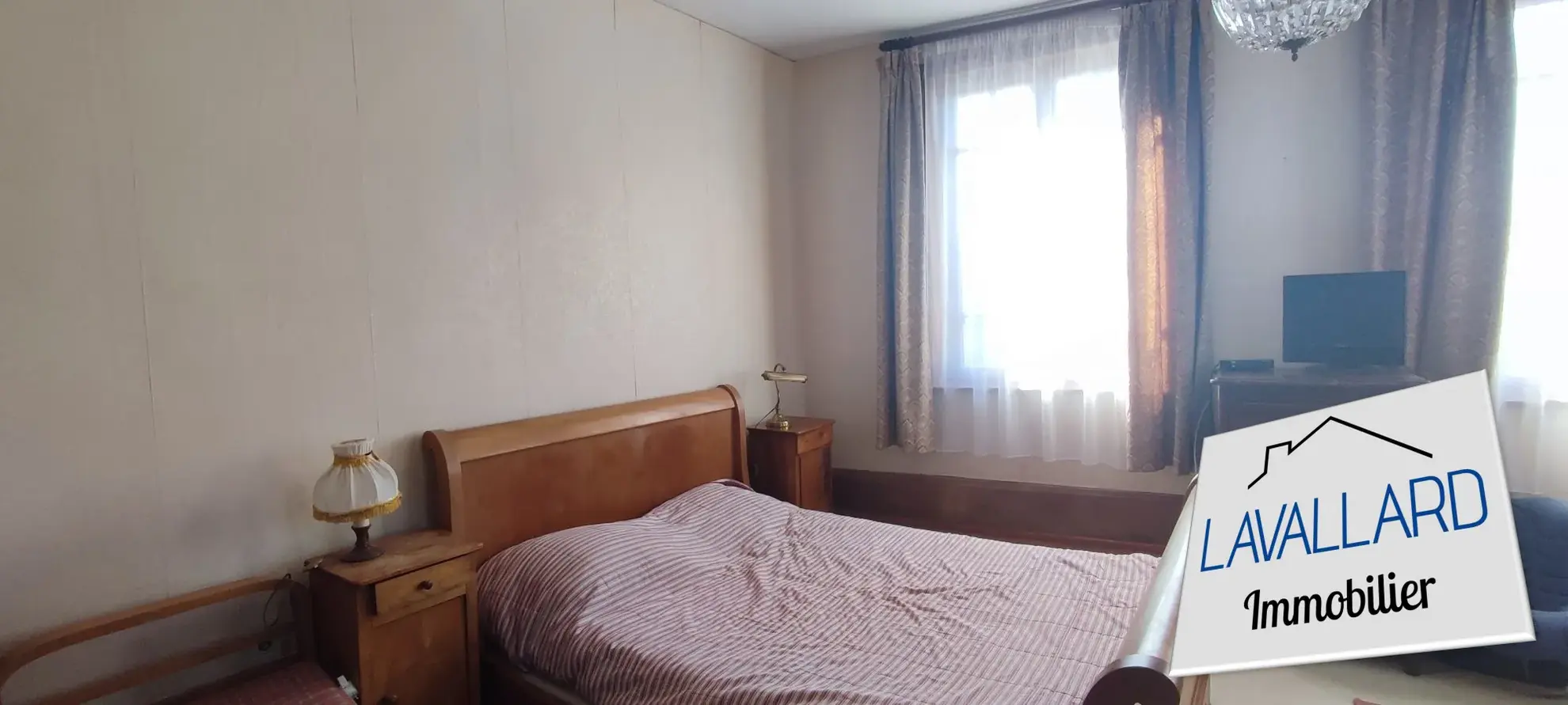 Maison 7 pièces avec T2 indépendant à Beauquesne – 158 m² 