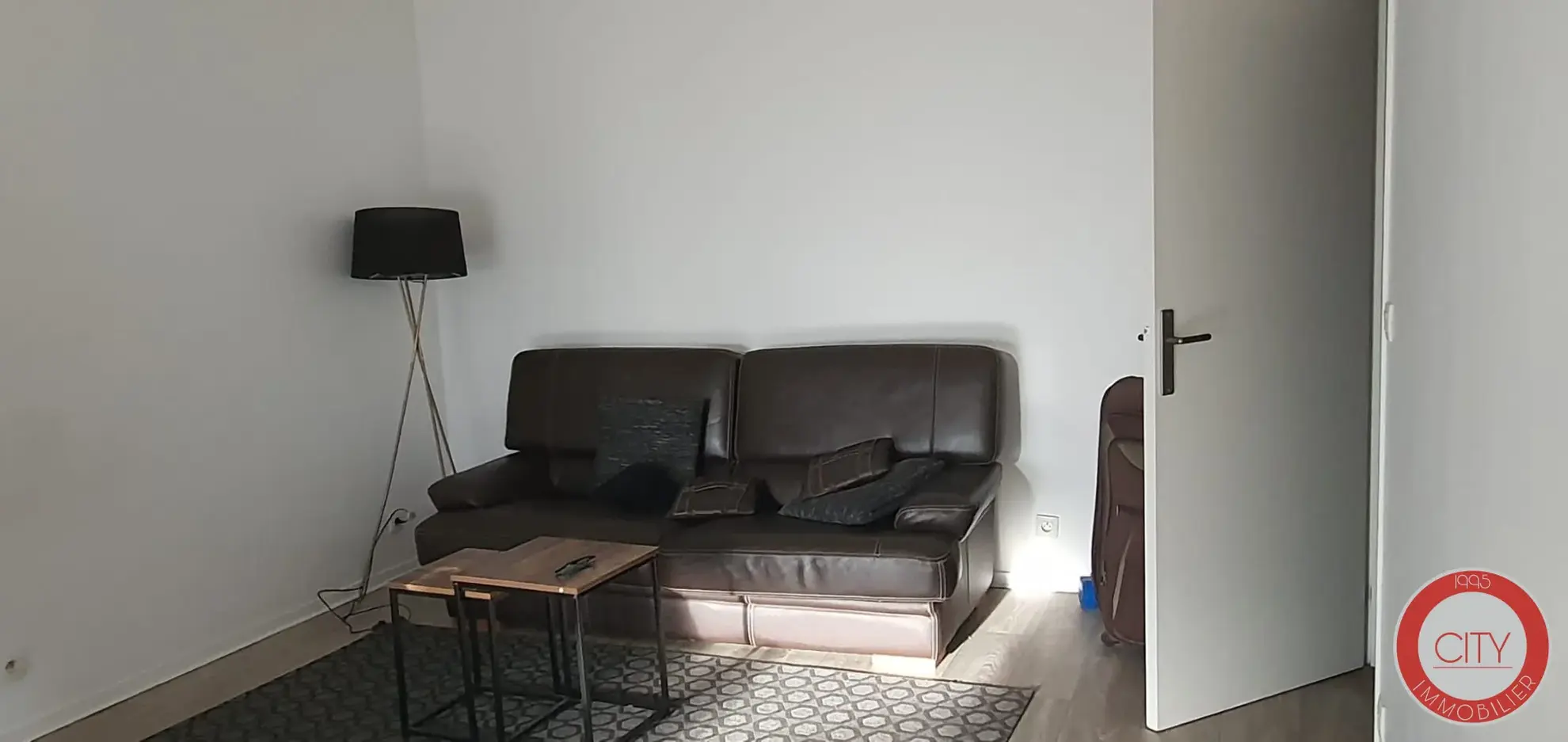 Studio de 29,87 m² à Cergy Le Haut, vendu loué, proche gare et commerces 