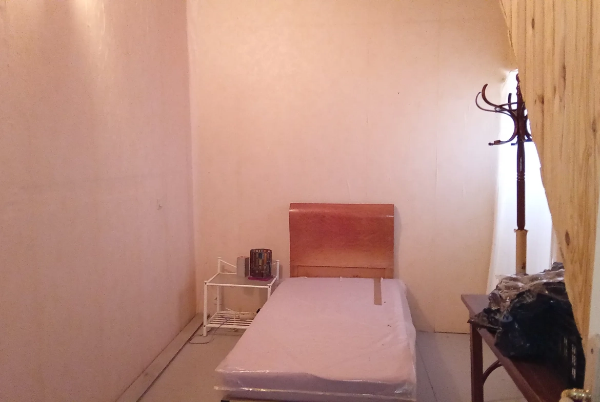 Maison de village à Liaucous avec grand potentiel et travaux à prévoir 