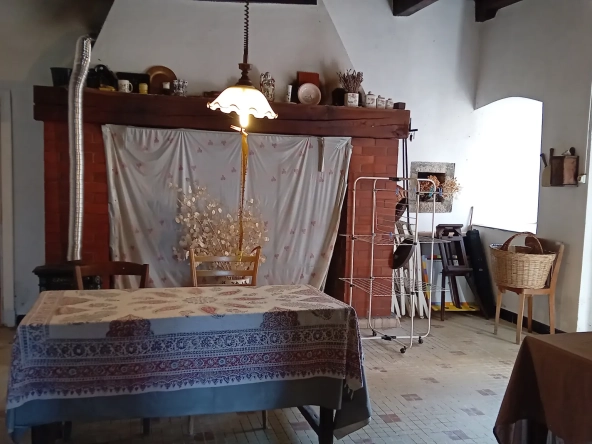 Maison de village à Liaucous avec grand potentiel et travaux à prévoir