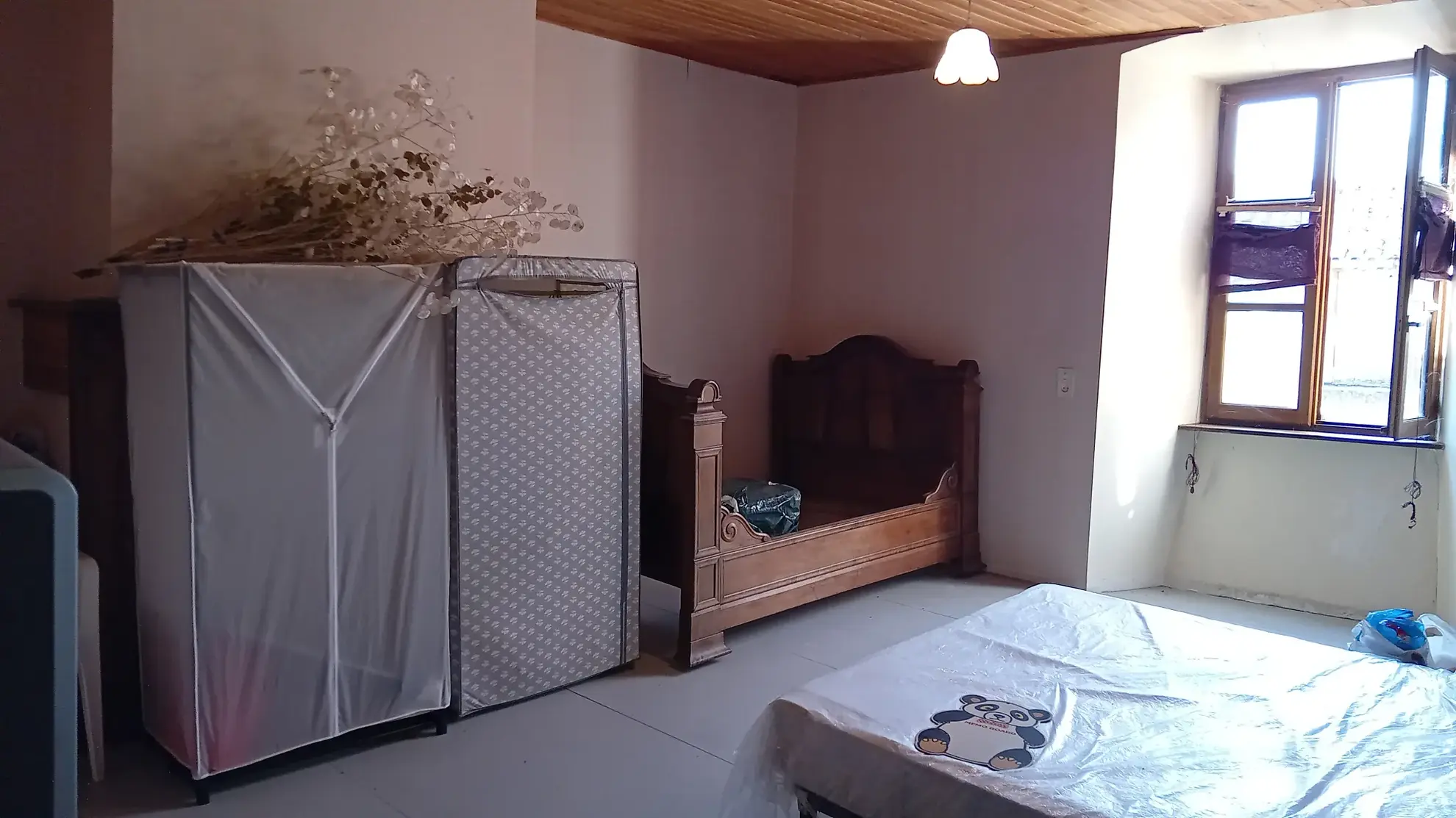 Maison de village à Liaucous avec grand potentiel et travaux à prévoir 