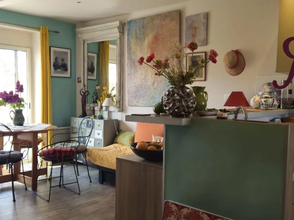Appartement T2 avec terrasse et vue campagne à vendre à Plan-de-Cuques