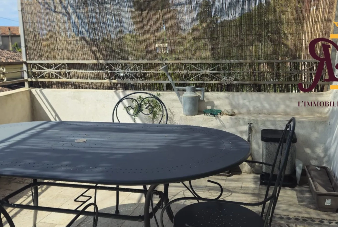 Appartement T2 avec terrasse et vue campagne à vendre à Plan-de-Cuques 