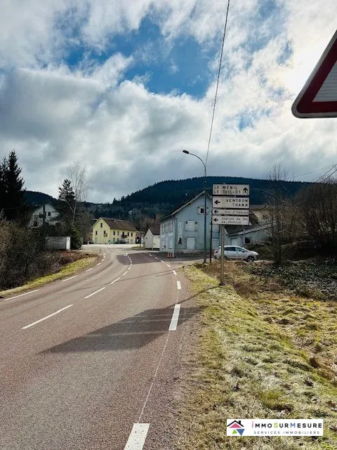 Terrain constructible et viabilisé de 1770 m² à Cornimont, idéal pour construire en 2025 