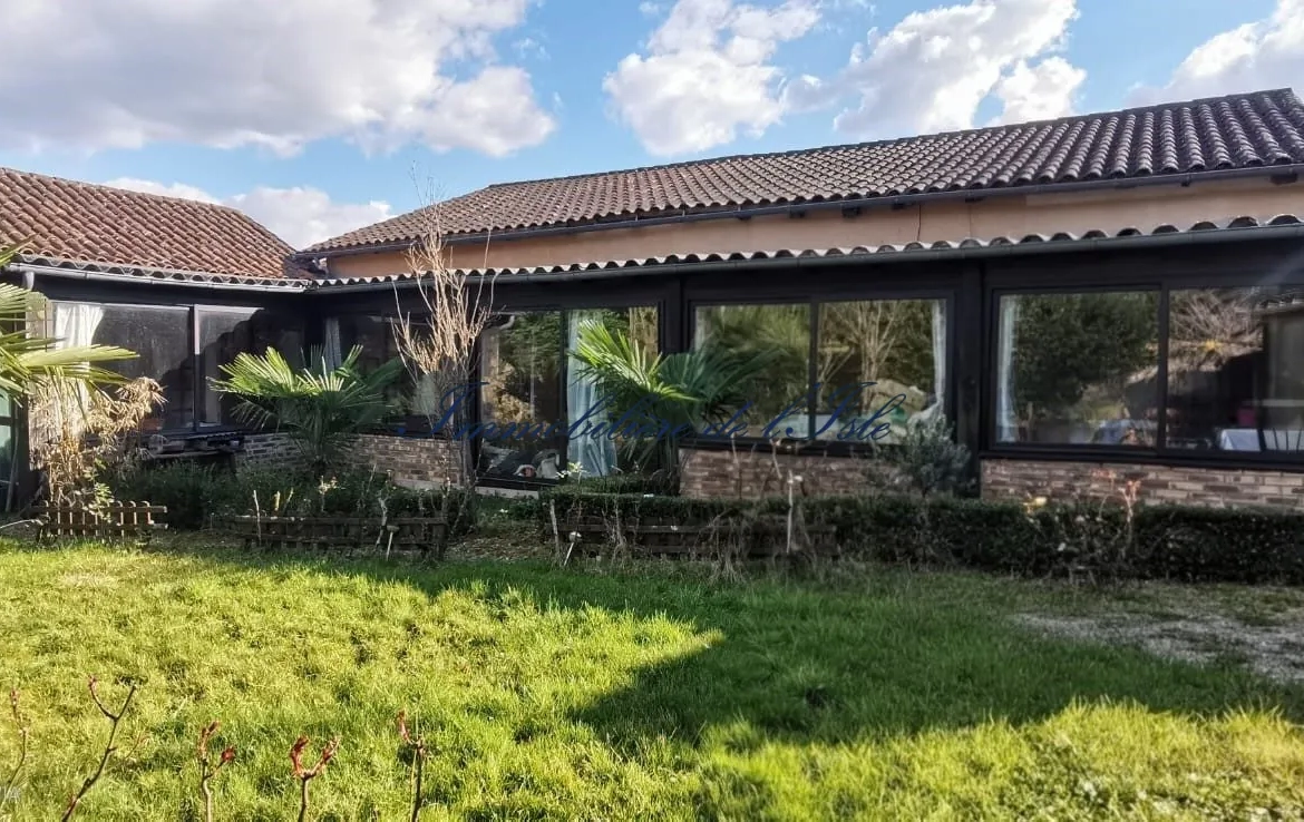 Maison de campagne en viager à Sanilhac - 170 m² avec grand jardin 