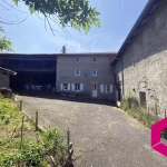 Ferme en pierres à rénover avec dépendances et vue sur les Gorges de l'Arzon