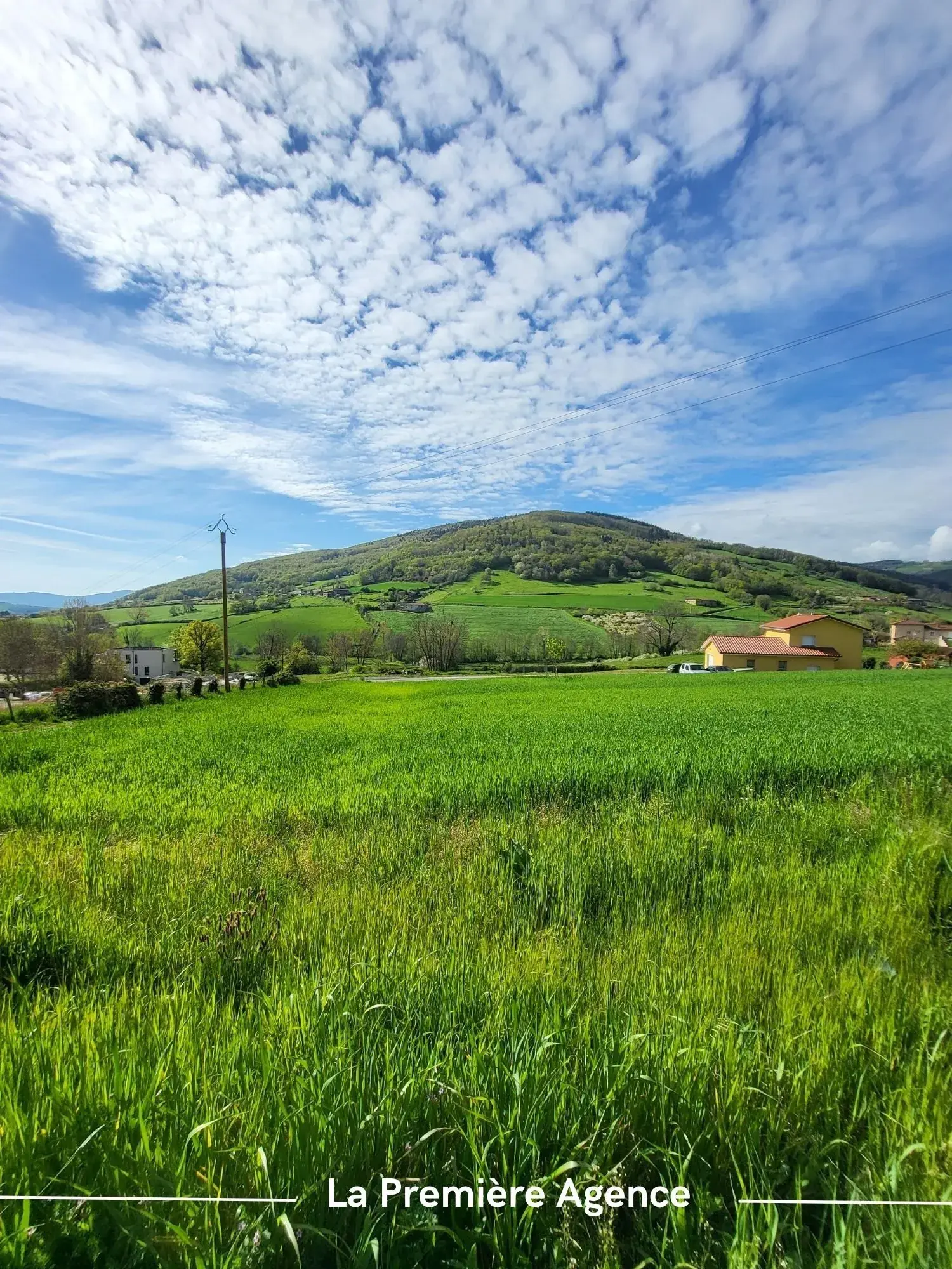 Terrain constructible de 1224 m² à Ancy avec exposition sud 