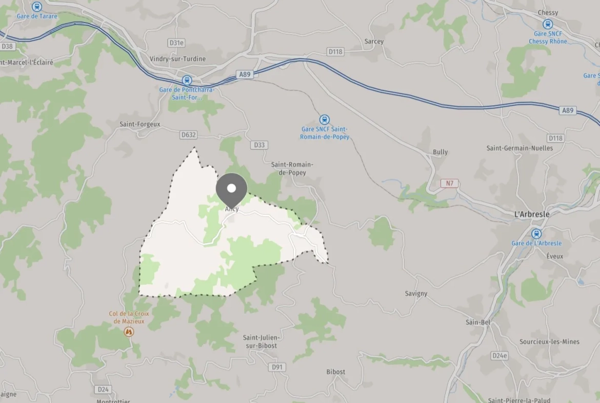 Terrain constructible de 1224 m² à Ancy avec exposition sud 