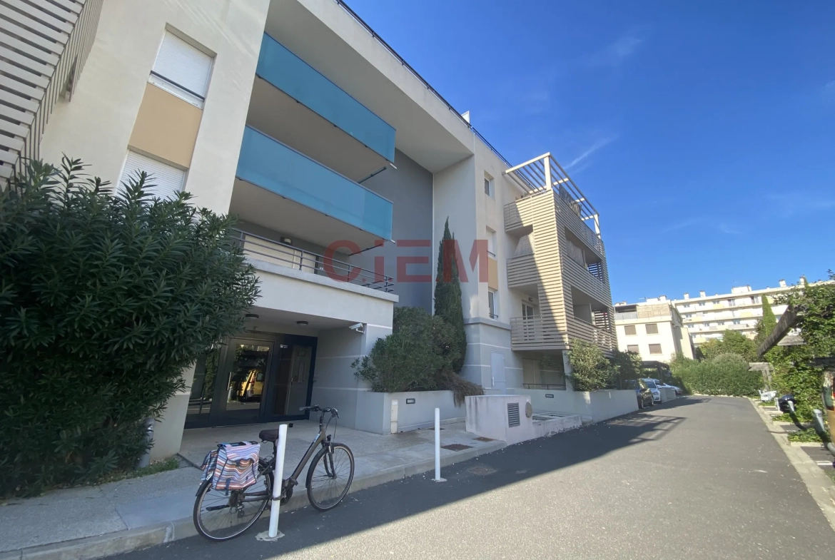 Vente d'un appartement T3 lumineux avec terrasses et garage à Montpellier 