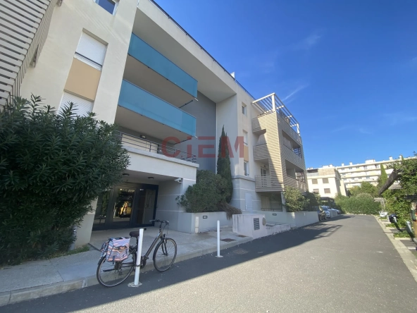 Vente d'un appartement T3 lumineux avec terrasses et garage à Montpellier