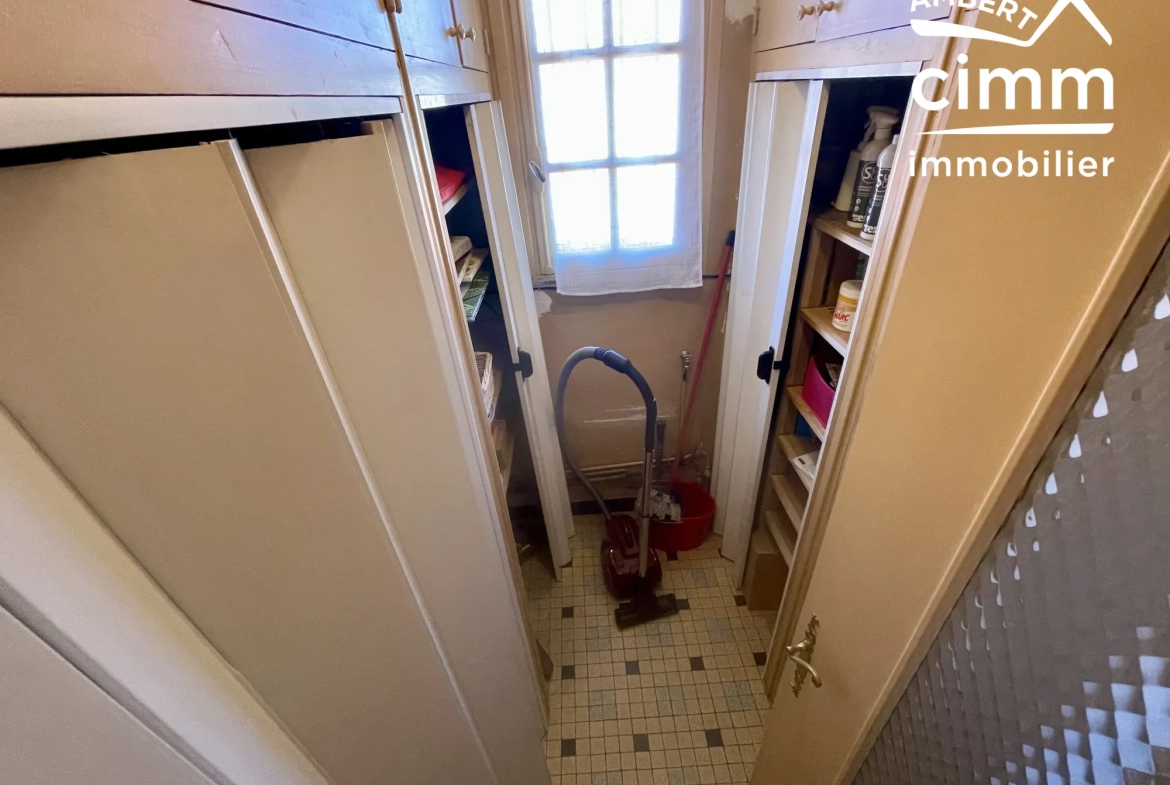 Bel appartement T5 avec terrasse à Ambert - Idéalement situé 