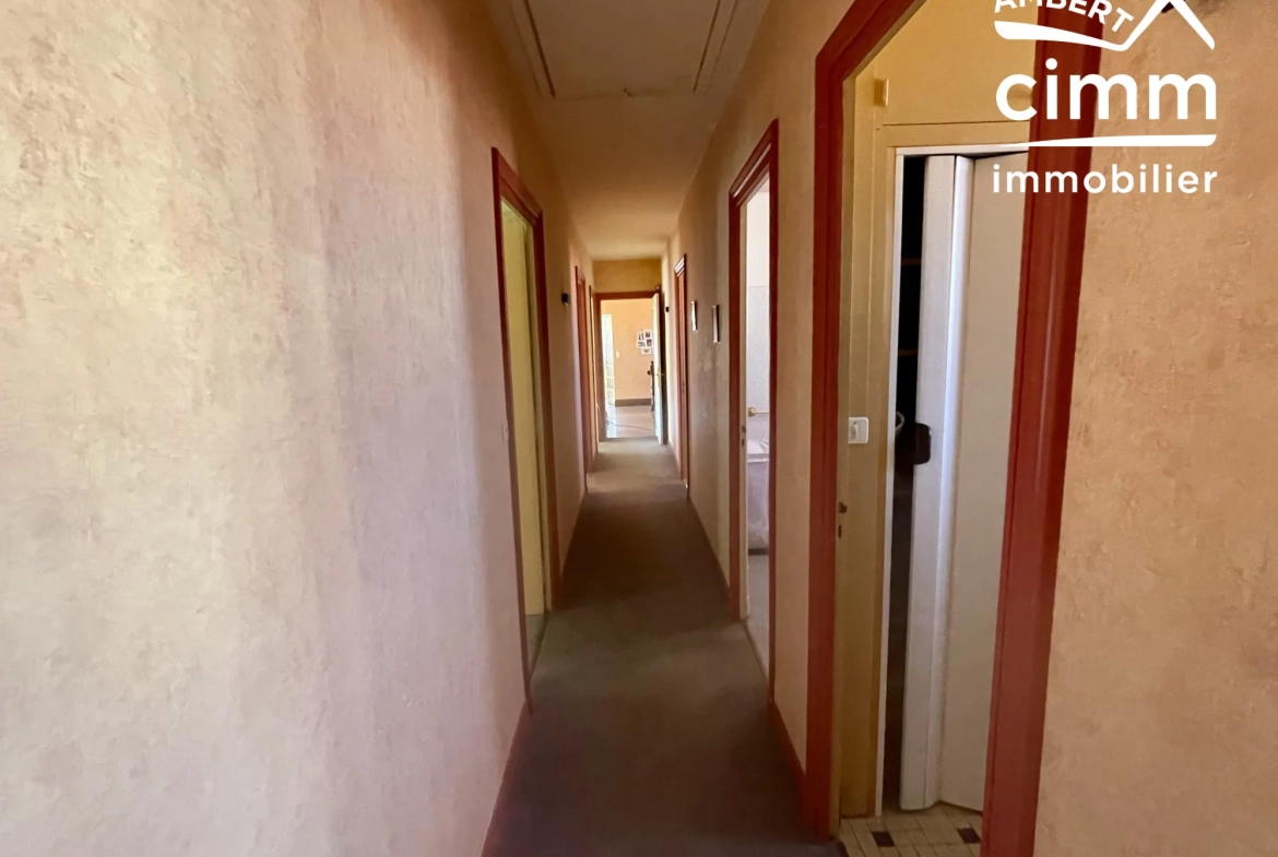 Bel appartement T5 avec terrasse à Ambert - Idéalement situé 